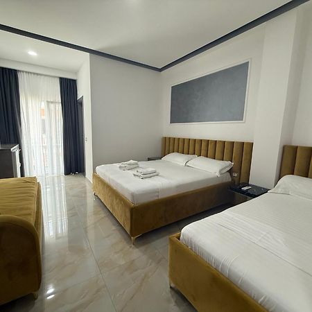 Hotel Leodori 1 Шенджин Экстерьер фото